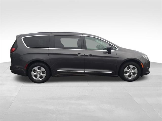 used 2018 Chrysler Pacifica Hybrid car, priced at $19,976