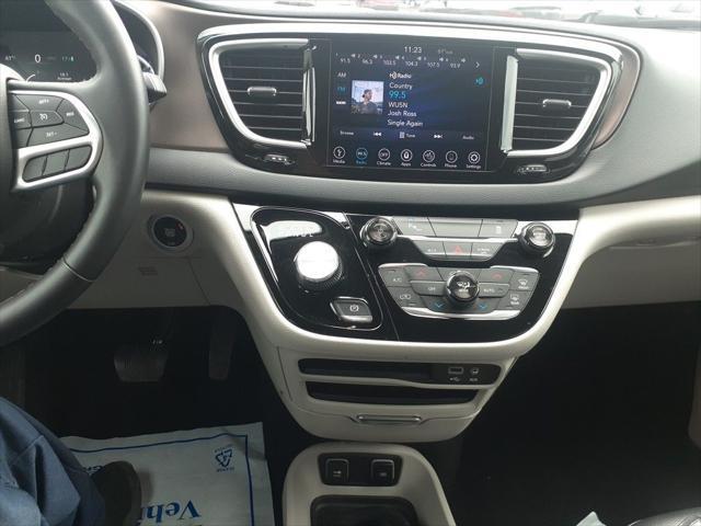 used 2018 Chrysler Pacifica Hybrid car, priced at $19,976