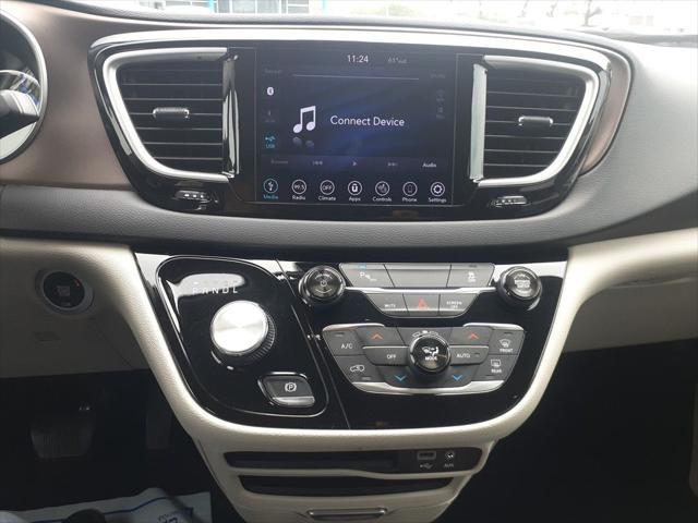 used 2018 Chrysler Pacifica Hybrid car, priced at $19,976
