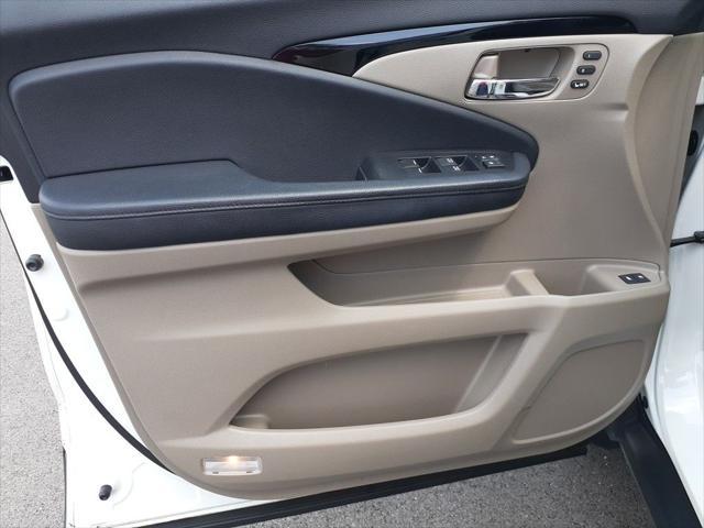 used 2017 Honda Pilot car, priced at $21,091