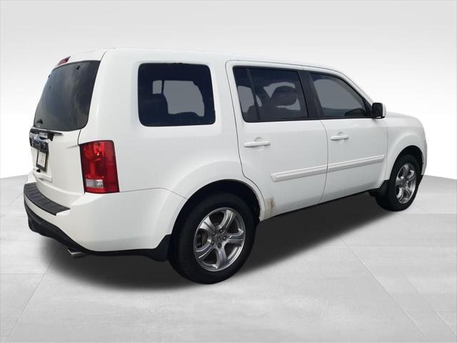 used 2015 Honda Pilot car, priced at $15,600