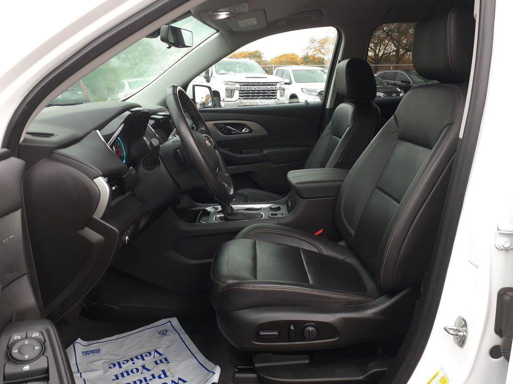 used 2021 Chevrolet Traverse car, priced at $16,466