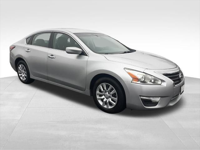 used 2014 Nissan Altima car, priced at $12,644