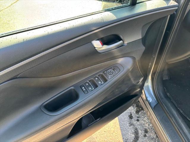 used 2019 Hyundai Santa Fe car, priced at $16,108