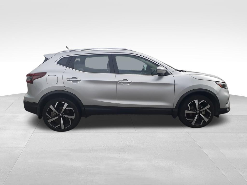 used 2022 Nissan Rogue Sport car, priced at $19,995