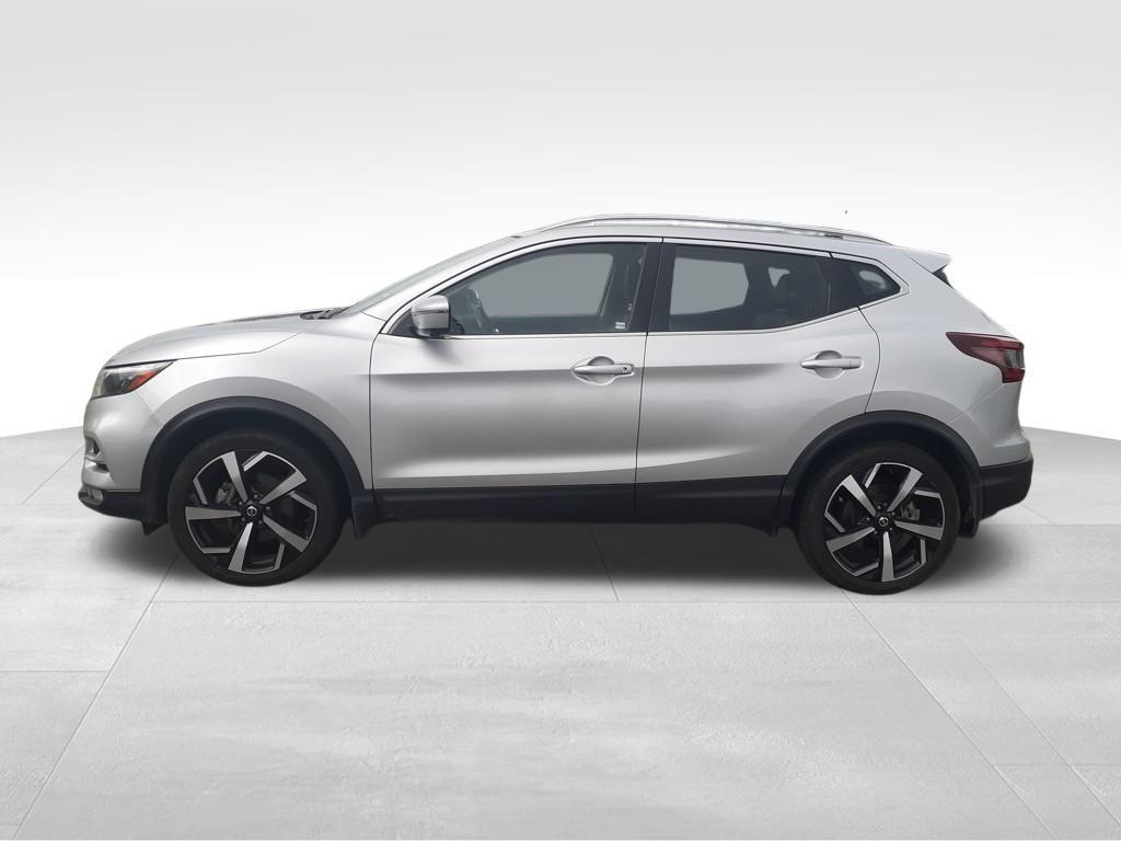 used 2022 Nissan Rogue Sport car, priced at $19,995