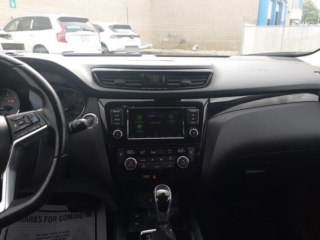 used 2022 Nissan Rogue Sport car, priced at $19,995