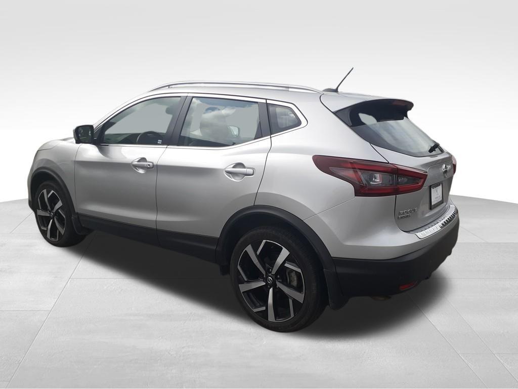 used 2022 Nissan Rogue Sport car, priced at $19,995