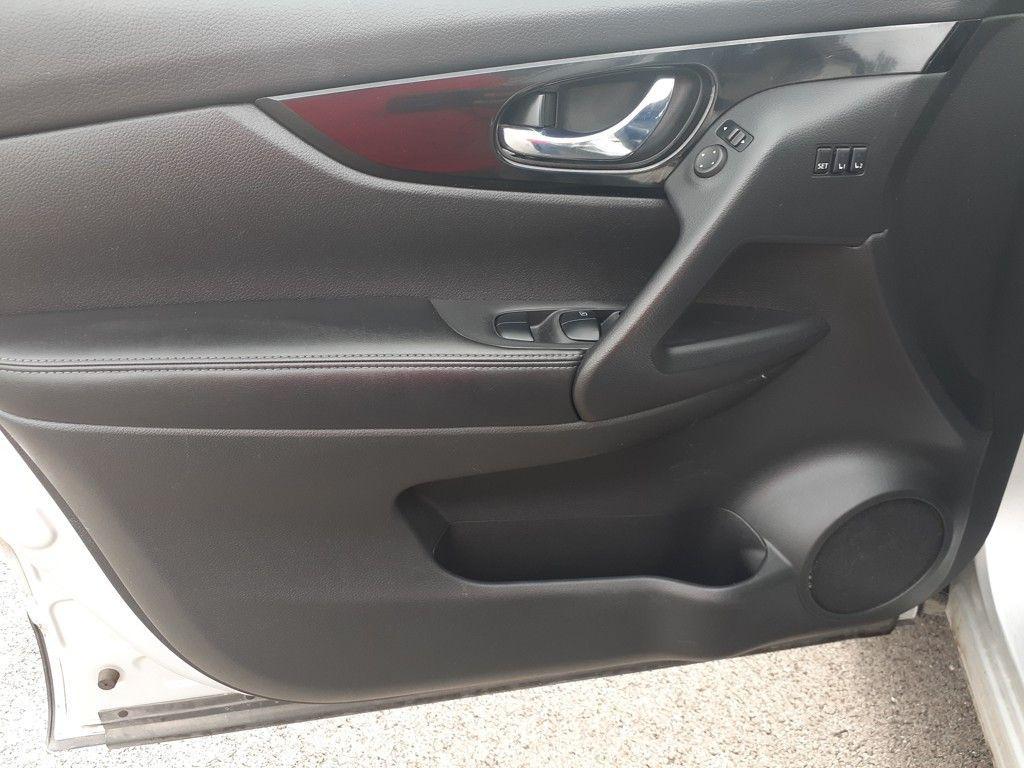 used 2022 Nissan Rogue Sport car, priced at $19,995
