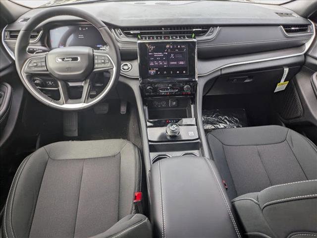 new 2025 Jeep Grand Cherokee car, priced at $40,153