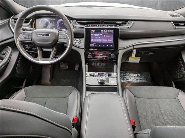 new 2025 Jeep Grand Cherokee car, priced at $42,975