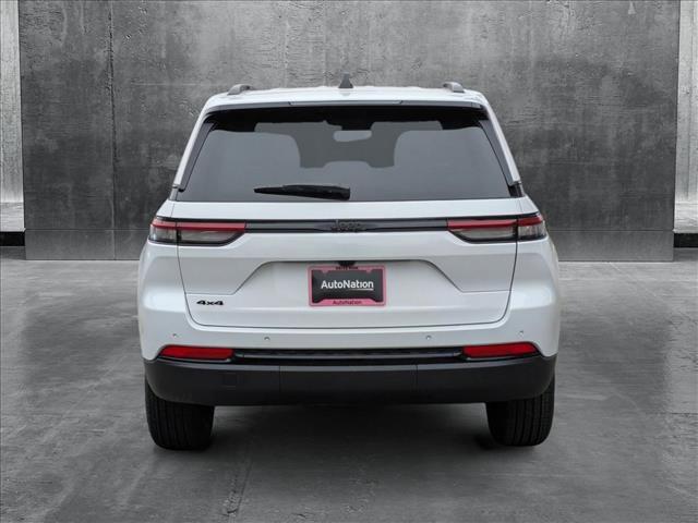 new 2025 Jeep Grand Cherokee car, priced at $42,975