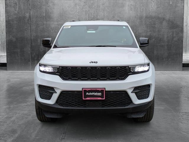new 2025 Jeep Grand Cherokee car, priced at $42,975