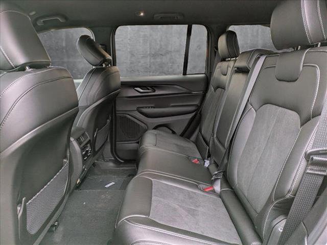 new 2025 Jeep Grand Cherokee car, priced at $42,975