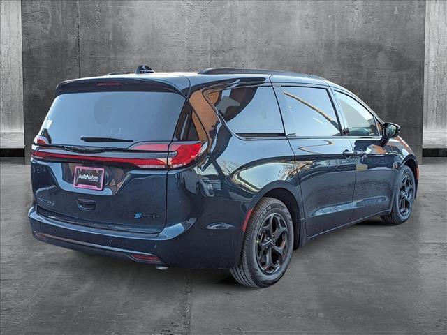 new 2025 Chrysler Pacifica Hybrid car, priced at $61,074