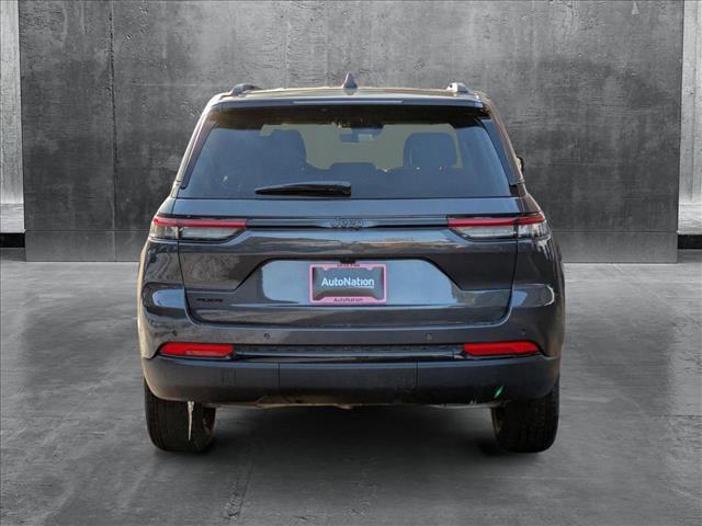 new 2025 Jeep Grand Cherokee car, priced at $42,910