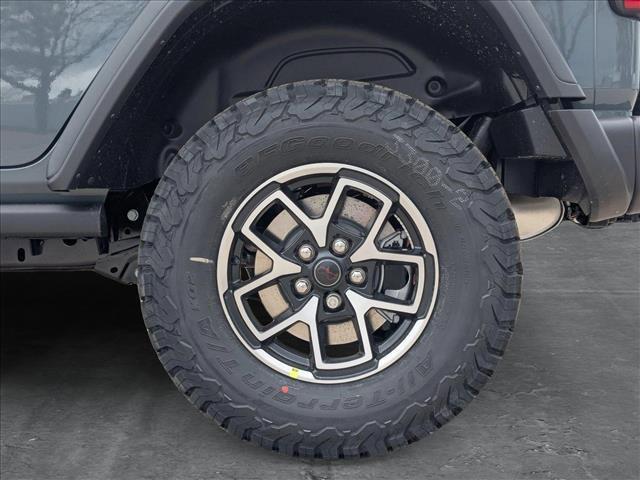 new 2025 Jeep Wrangler car, priced at $54,561
