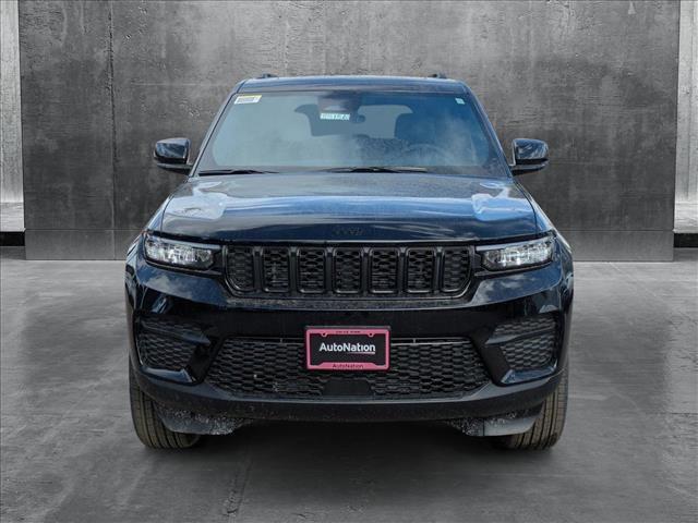 new 2025 Jeep Grand Cherokee car, priced at $43,912