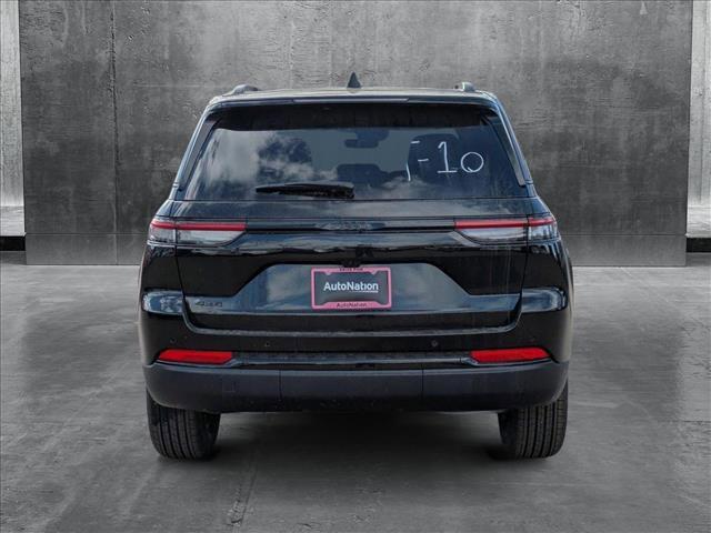 new 2025 Jeep Grand Cherokee car, priced at $43,912