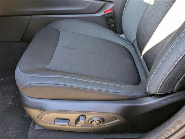 new 2025 Jeep Grand Cherokee car, priced at $40,260