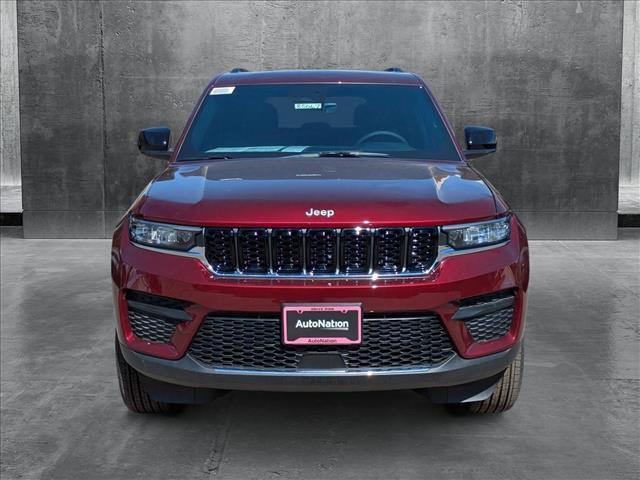 new 2025 Jeep Grand Cherokee car, priced at $39,010