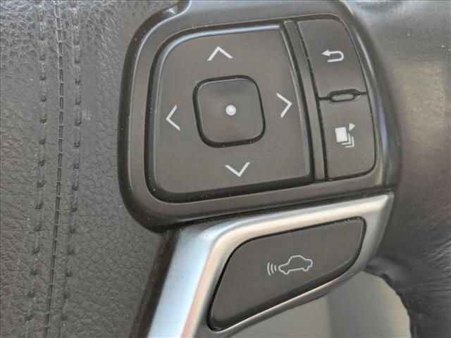 used 2015 Toyota Highlander Hybrid car, priced at $11,990