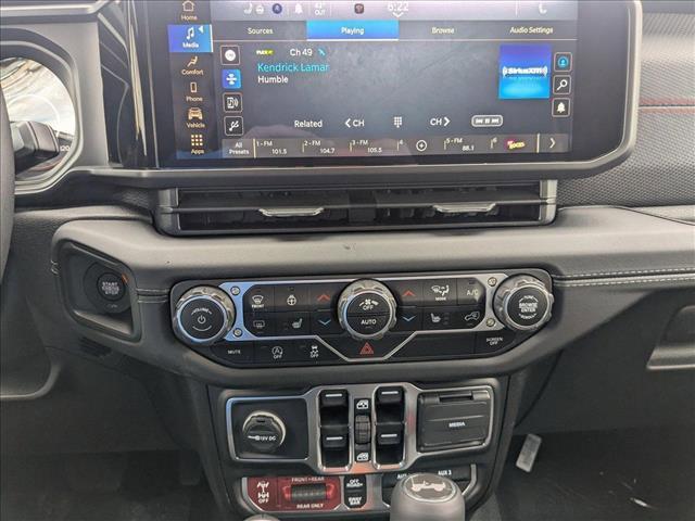 new 2025 Jeep Wrangler car, priced at $54,310