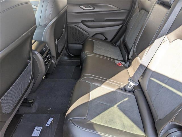 new 2025 Jeep Grand Cherokee car, priced at $41,160