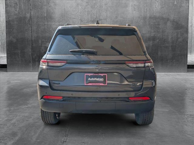 new 2025 Jeep Grand Cherokee car, priced at $43,154