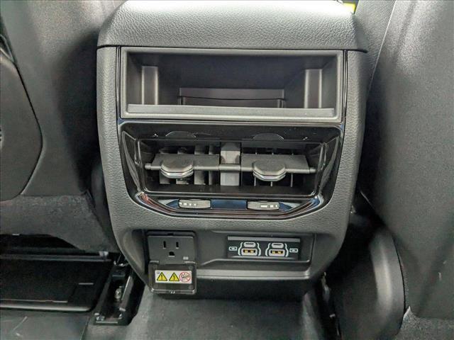 new 2025 Jeep Grand Cherokee car, priced at $42,310