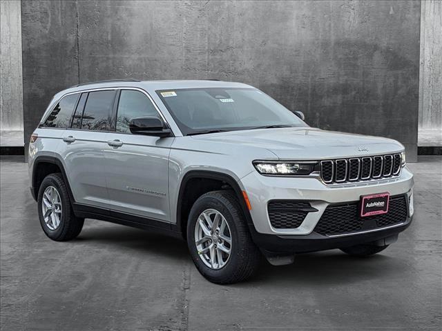 new 2025 Jeep Grand Cherokee car, priced at $40,799