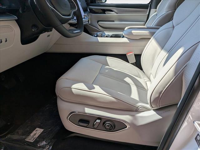 new 2025 Jeep Wagoneer car, priced at $70,194