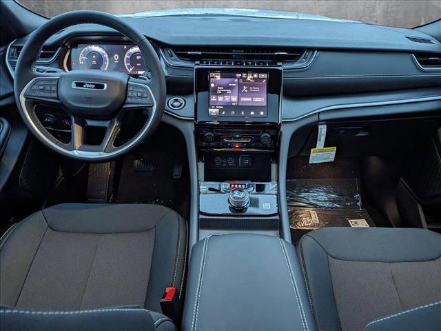 new 2025 Jeep Grand Cherokee car, priced at $38,310