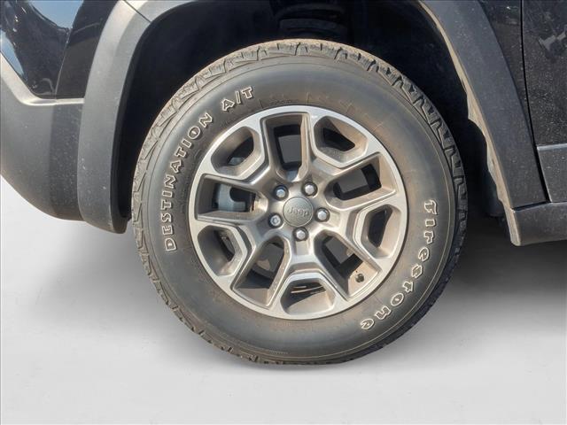 used 2021 Jeep Cherokee car, priced at $23,990