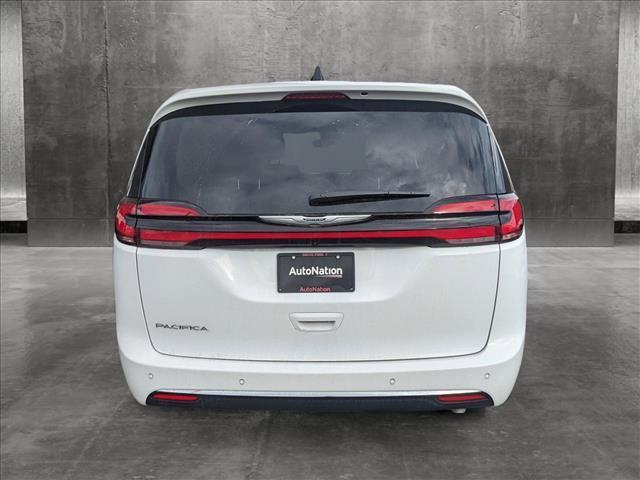 new 2024 Chrysler Pacifica car, priced at $43,699