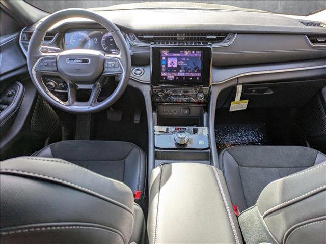 new 2025 Jeep Grand Cherokee car, priced at $47,159