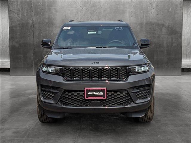 new 2024 Jeep Grand Cherokee car, priced at $39,799