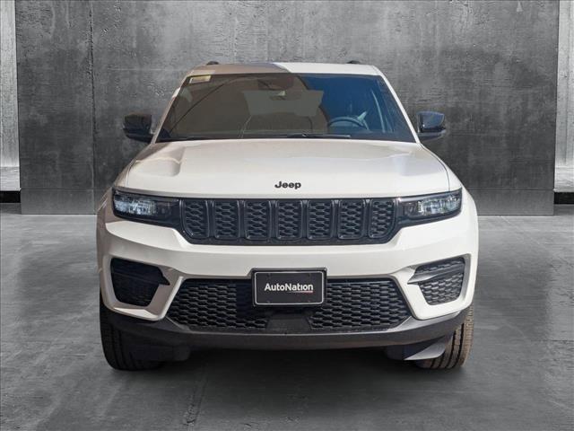new 2025 Jeep Grand Cherokee car, priced at $43,210