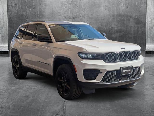 new 2025 Jeep Grand Cherokee car, priced at $43,210