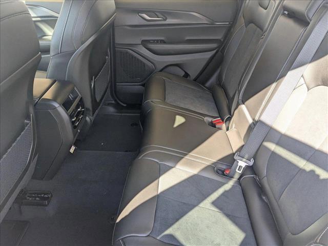 new 2025 Jeep Grand Cherokee car, priced at $43,210