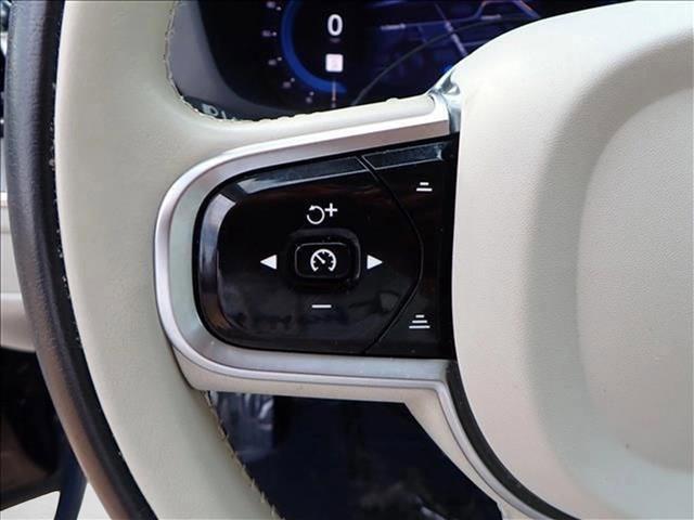 used 2023 Volvo XC60 car, priced at $23,328