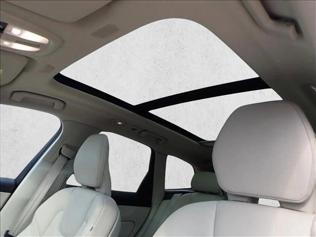 used 2023 Volvo XC60 car, priced at $23,328