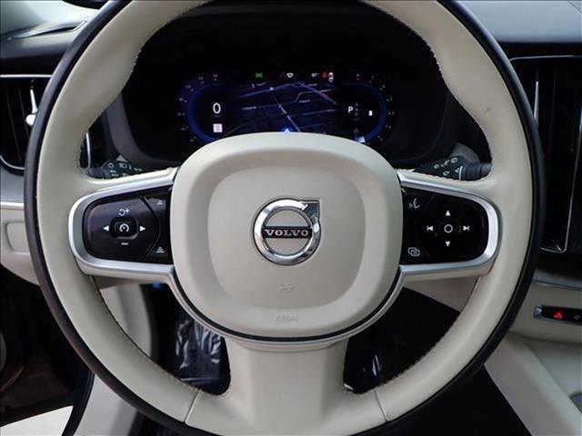 used 2023 Volvo XC60 car, priced at $23,328