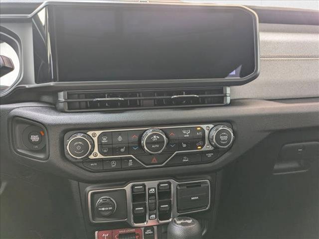 new 2025 Jeep Wrangler car, priced at $54,502