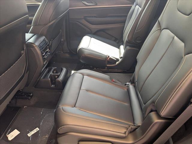 new 2025 Jeep Grand Cherokee L car, priced at $46,000