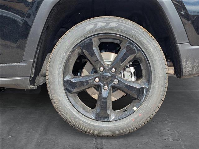 new 2025 Jeep Grand Cherokee car, priced at $53,400