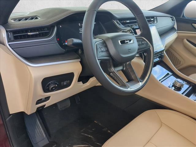 new 2025 Jeep Grand Cherokee car, priced at $47,574