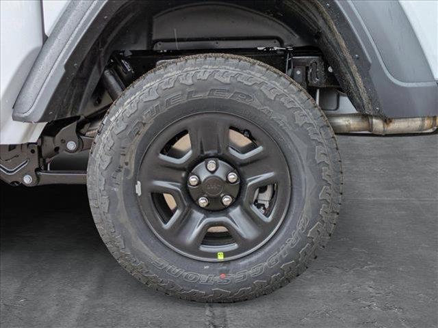 new 2025 Jeep Gladiator car, priced at $39,610