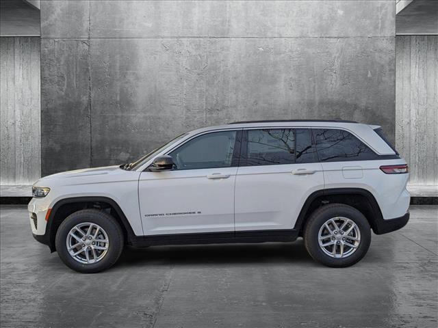 new 2025 Jeep Grand Cherokee car, priced at $40,289