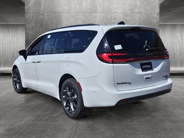 new 2024 Chrysler Pacifica car, priced at $50,599